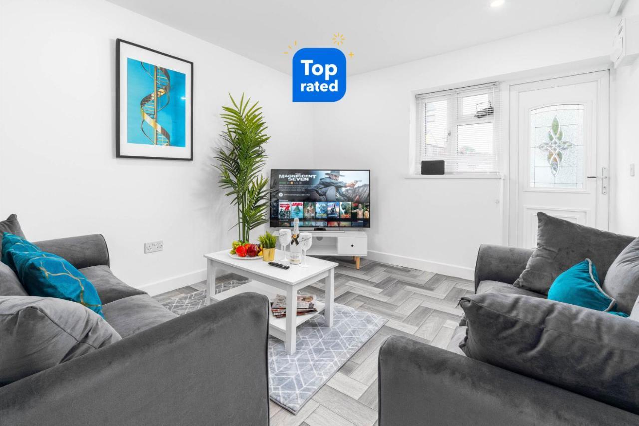 5 Bedroom House - 10 Guests - Multiple Off Street Parking - Garden - Smart Tv - Wifi - Contractors - Families - Groups Μπέρμιγχαμ Εξωτερικό φωτογραφία